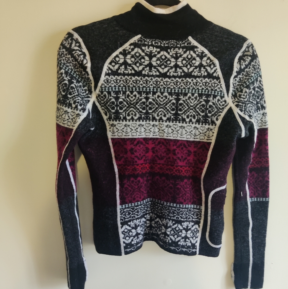 Icelandic Designs Wool Pattern Pullover Sweater Layer - Picture 4 of 8